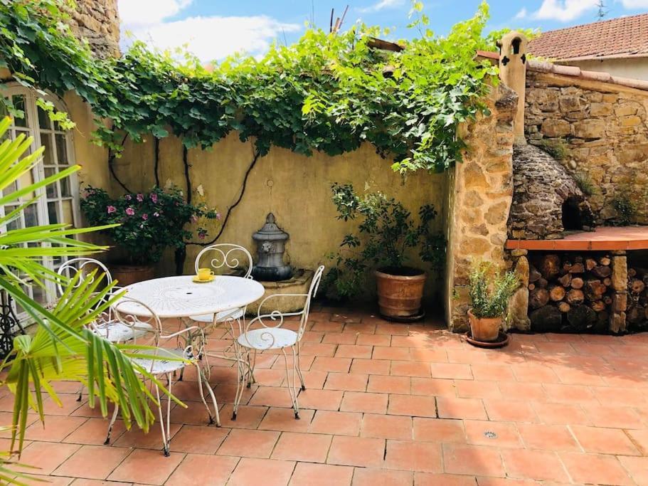La Maison De Mama C: Charming French Village Home Sainte-Colombe-sur-lʼHers Extérieur photo